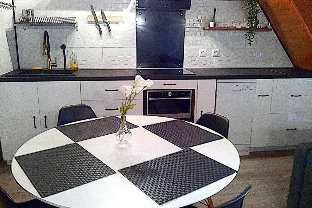 Apartment En Duplex - Confort Plein-centre *